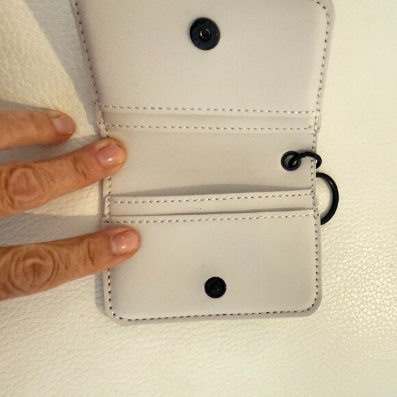 NWT STEVE MADDEN BEVELYN BATS SATCHEL CROSSBODY BAG W CREDIT CARD CASE CHALK - Picture 9 of 9